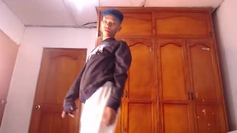 Snapshot of tessachains chatting on February 13, 2026, 2:51 am tessachains online show from February 13, 2026, 2:51 am