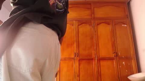 Snapshot of tessachains chatting on February 14, 2026, 11:23 pm tessachains online show from February 14, 2026, 11:23 pm