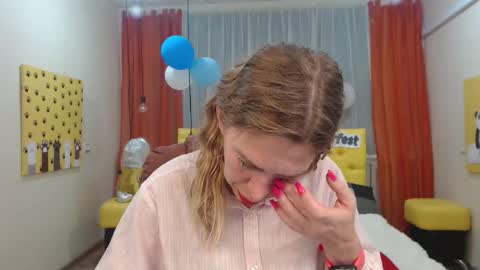 tessadaybreak online show from October 1, 2025, 6:41 am