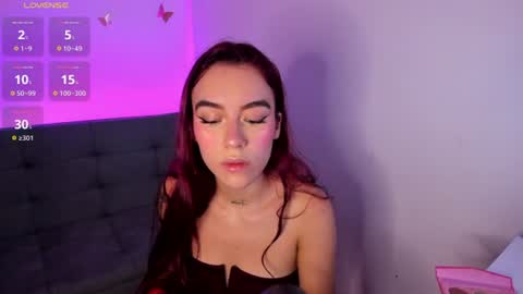 Tessa foxie      online show from July 1, 2026, 12:29 pm