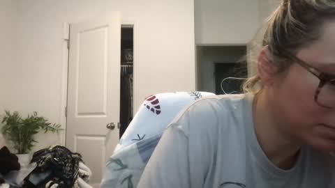 Daphne Summers online show from October 6, 2025, 3:09 pm