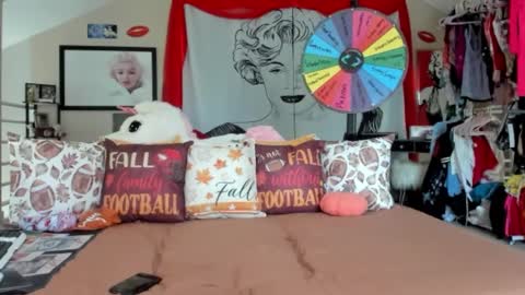 peachy online show from September 10, 2025, 6:19 pm