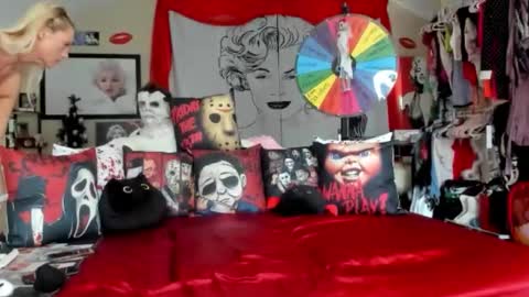 peachy online show from October 26, 2025, 7:53 pm