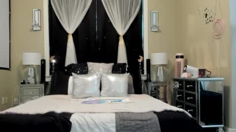 Snapshot of texaspeach69 chatting on April 26, 2026, 7:55 pm peachy online show from April 26, 2026, 7:55 pm