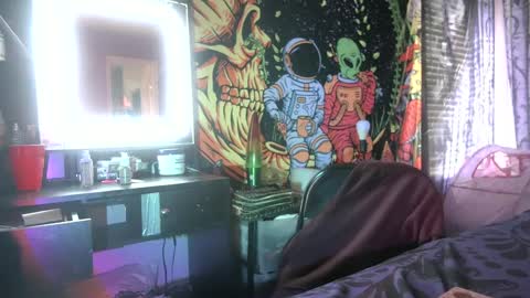 TEXASGIRLLLL online show from September 12, 2025, 5:46 pm