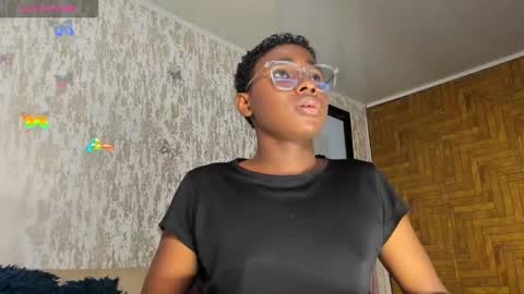 teylor_lovee online show from February 18, 2026, 9:22 pm