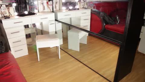 tgirlbelinda online show from December 20, 2025, 6:53 am