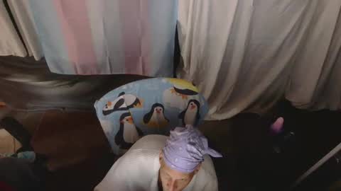 tgirllover69141980 online show from October 26, 2025, 10:15 pm