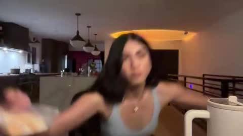 babygirlmami online show from January 18, 2026, 1:31 am