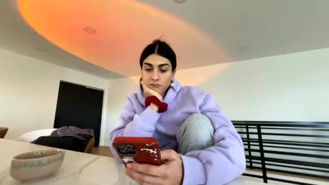 babygirlmami online show from February 21, 2026, 7:04 pm