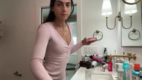 Snapshot of tgirltoesx chatting on June 6, 2026, 11:53 pm babygirlmami online show from June 6, 2026, 11:53 pm
