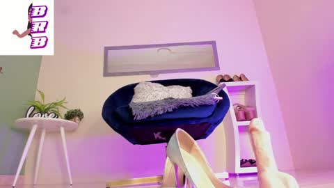 Snapshot of thais_dreams chatting on January 11, 2025, 3:31 pm Thais online show from January 11, 2025, 3:31 pm