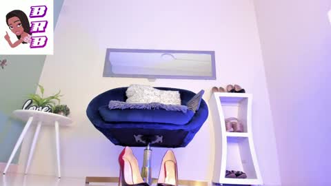 Snapshot of thais_dreams chatting on January 15, 2025, 3:29 pm Thais online show from January 15, 2025, 3:29 pm