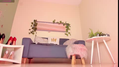 Snapshot of thais_dreams chatting on February 4, 2025, 12:22 pm Thais online show from February 4, 2025, 12:22 pm