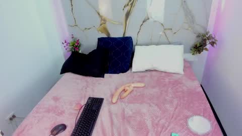 Snapshot of thali_a chatting on May 21, 2026, 2:18 am online show from May 21, 2026, 2:18 am