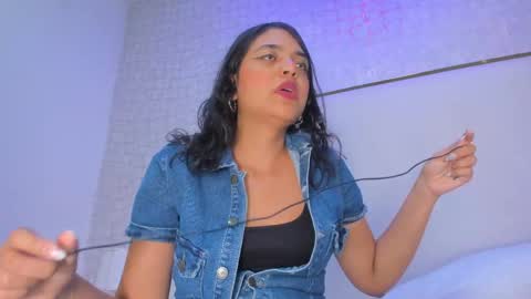 thalia888_ online show from April 19, 2026, 7:05 pm