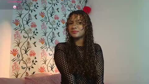 Snapshot of thalia_stapes chatting on February 20, 2025, 11:53 am Thalia or Lia online show from February 20, 2025, 11:53 am