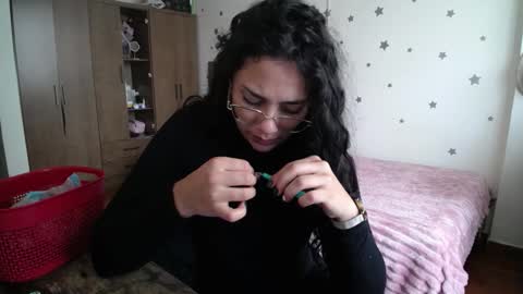 Snapshot of thaliacooper chatting on March 8, 2026, 7:17 pm online show from March 8, 2026, 7:17 pm