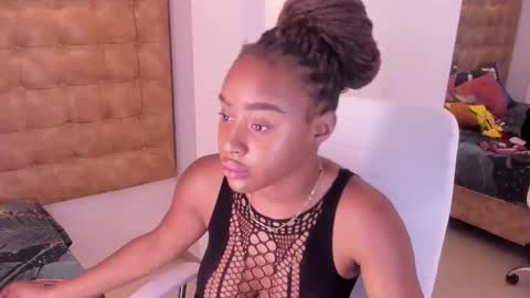 thaliaocean online show from October 21, 2025, 12:50 pm