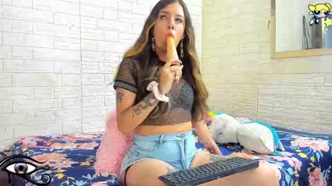 Snapshot of thaliasweetlust chatting on October 1, 2025, 8:37 pm Thalia online show from October 1, 2025, 8:37 pm