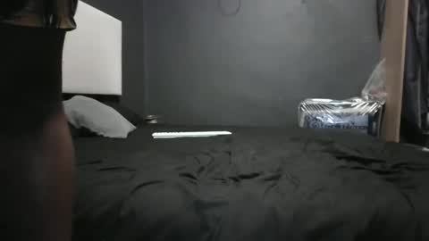 thamtsho1108 online show from November 18, 2025, 7:40 pm