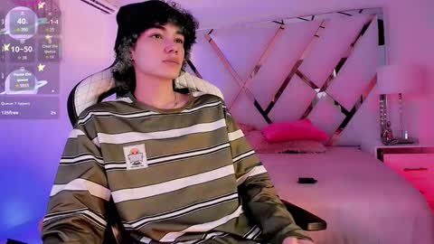 thanier_18 online show from March 24, 2026, 7:41 pm