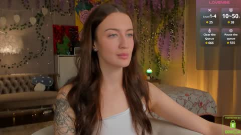 Your Eva online show from February 6, 2025, 10:10 pm