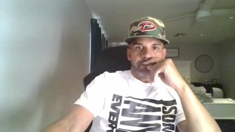 Snapshot of thatazguyaz chatting on July 21, 2026, 10:45 pm thatazguyaz online show from July 21, 2026, 10:45 pm