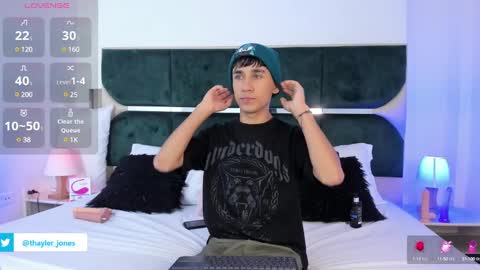 Thayler  online show from January 9, 2025, 11:25 am