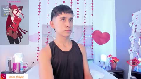 Snapshot of thayler_jones chatting on February 16, 2026, 11:17 am Thayler online show from February 16, 2026, 11:17 am