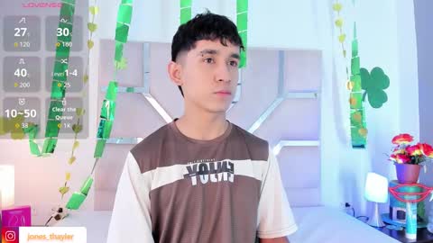 Snapshot of thayler_jones chatting on March 14, 2026, 11:15 am Thayler online show from March 14, 2026, 11:15 am