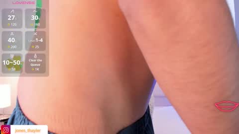 Snapshot of thayler_jones chatting on March 24, 2026, 11:15 am Thayler online show from March 24, 2026, 11:15 am