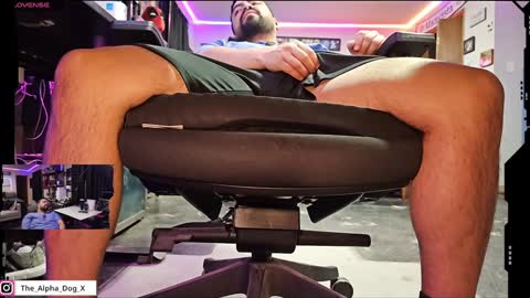 the_alpha_dog_xxx online show from January 23, 2025, 12:25 am