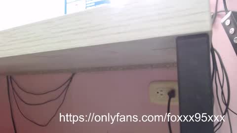 Snapshot of the_best_fox chatting on November 26, 2025, 9:38 pm the girl of your dreams online show from November 26, 2025, 9:38 pm
