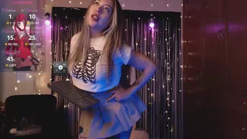 Snapshot of the_crazy_latina chatting on October 16, 2025, 1:17 am Giovanna online show from October 16, 2025, 1:17 am