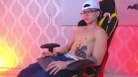 Ithan and Leo online show from October 19, 2025, 7:09 am