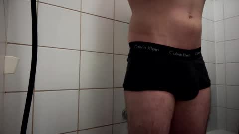 the_delicious_19 online show from December 6, 2024, 6:39 pm