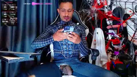 Snapshot of the_dog_lian chatting on October 29, 2025, 12:18 pm the dog lian online show from October 29, 2025, 12:18 pm