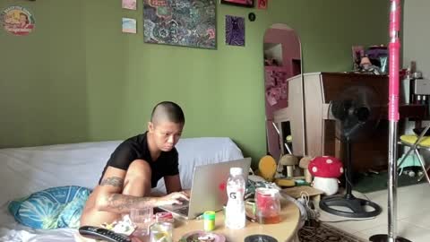 the_emmarouge online show from May 29, 2026, 3:48 am