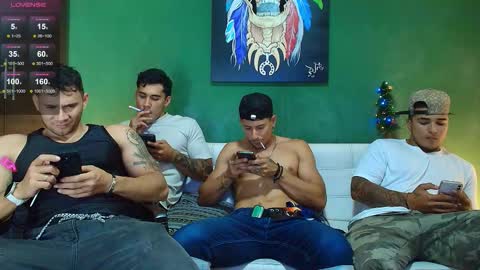 SCOTT  THEO  KAMERON  GENDERSON online show from December 4, 2025, 3:05 am