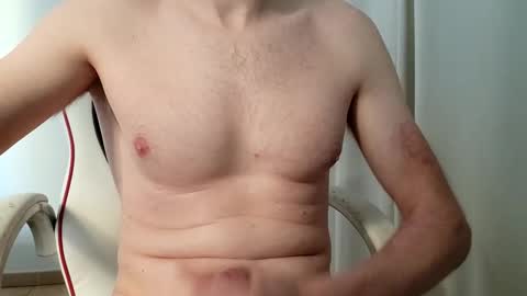 Snapshot of the_hard_baguette chatting on January 13, 2025, 2:11 pm La Baguette dure online show from January 13, 2025, 2:11 pm