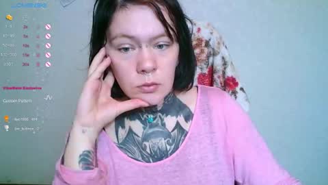 Snapshot of the_ice_owl chatting on October 9, 2025, 6:00 am the_ice_owl online show from October 9, 2025, 6:00 am