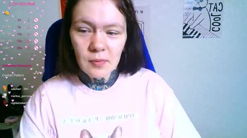 Snapshot of the_ice_owl chatting on October 31, 2025, 3:29 am the_ice_owl online show from October 31, 2025, 3:29 am