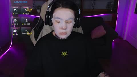 the_ice_owl online show from April 14, 2026, 3:01 am