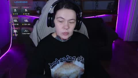 the_ice_owl online show from April 16, 2026, 2:01 am