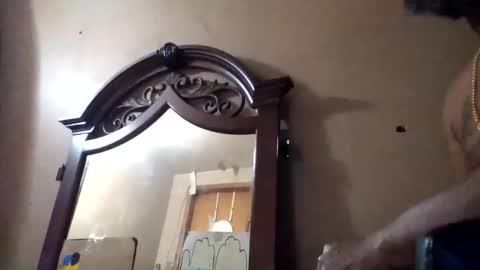 Snapshot of the_invincible_1 chatting on October 25, 2025, 7:27 am the_invincible_1 online show from October 25, 2025, 7:27 am