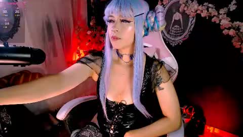 Snapshot of the_kitty_roxy chatting on July 9, 2026, 7:23 am ... ... online show from July 9, 2026, 7:23 am