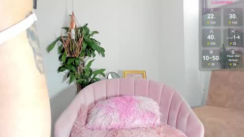 Snapshot of the_latins_hot chatting on January 8, 2025, 8:39 pm Alice and Bella online show from January 8, 2025, 8:39 pm