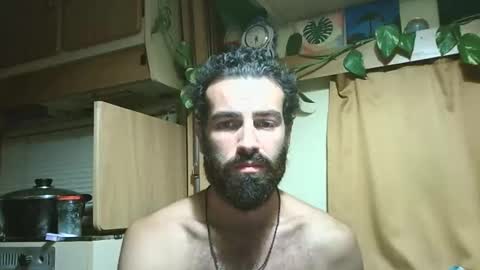 T online show from November 9, 2025, 6:28 pm