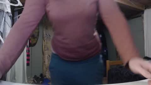 Ekye online show from October 12, 2025, 3:44 pm